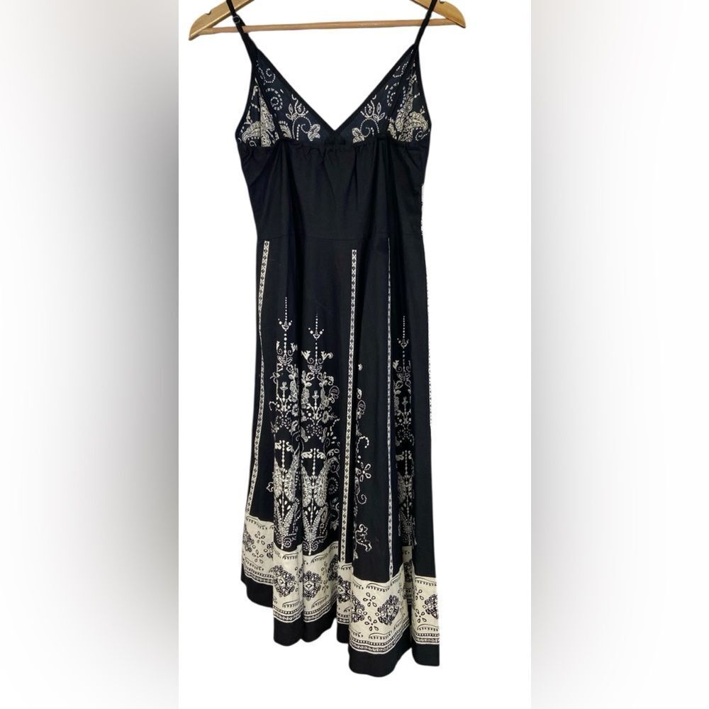 Magic Embroidered Black and White 100% Cotton Dress. Size Large. - Picture 7 of 11